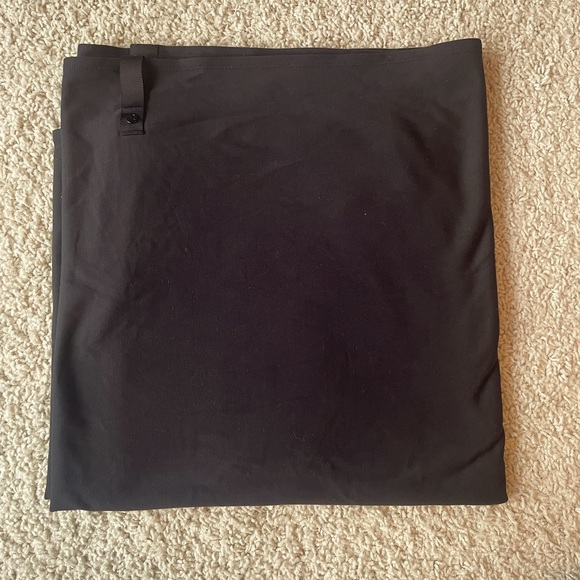 Lululemon Vinyasa Scarf Wrap Gray & Black - Picture 2 of 3